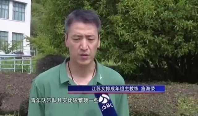 斯莫林遭遇了伤病，我们会看看他何时才能复出。